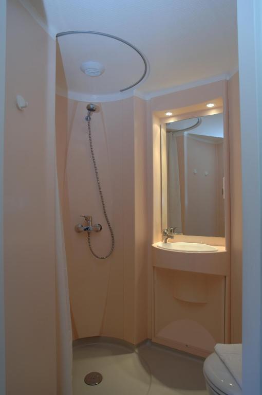 Domaine Du Roi Kysmar Hotel Villandraut Room photo